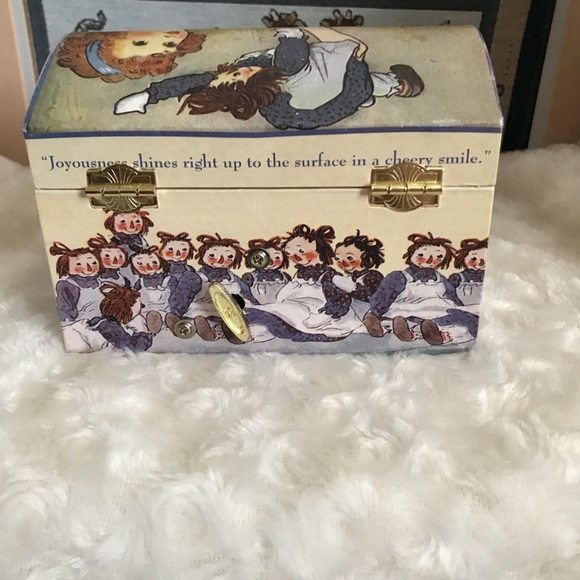 Rare 1980’s Johnny Gruelle Dancing Musical Raggedy Ann Jewelry Box - Picture 7 of 9